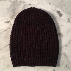 Aritzia Golden by TNA Slouchy Knit Beanie